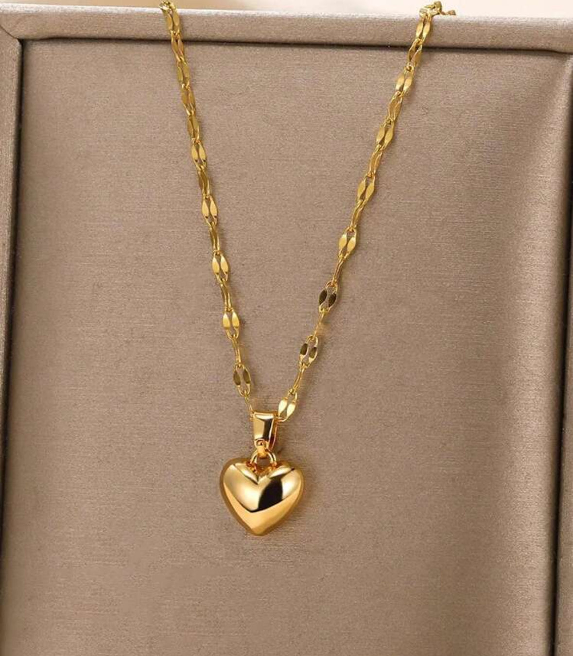 Collar con corazón