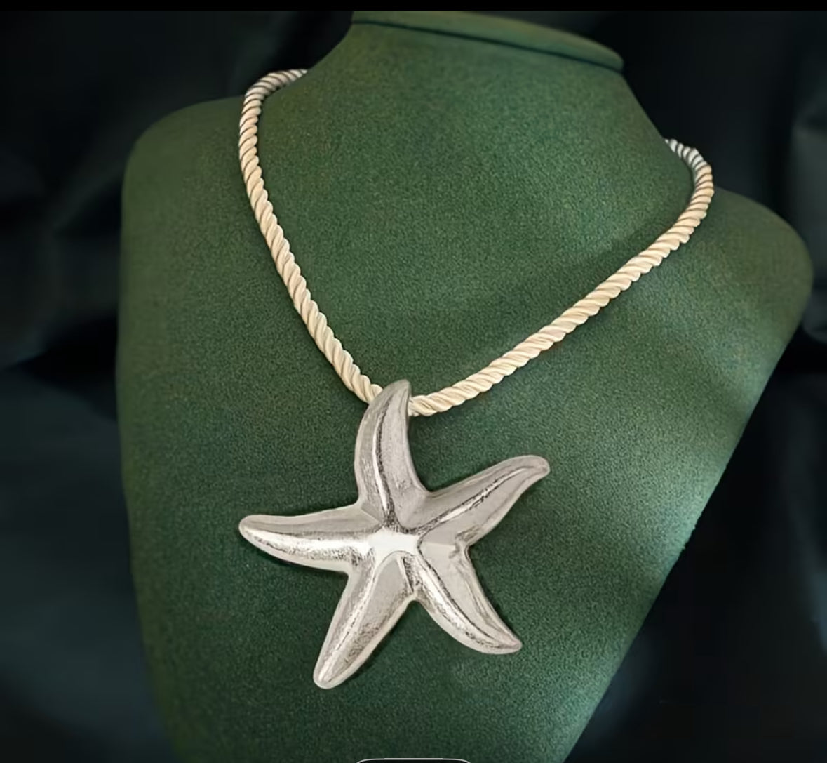 Collar con colgante de estrella de mar