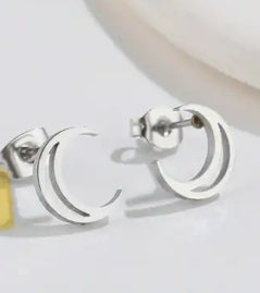 Aretes de media luna