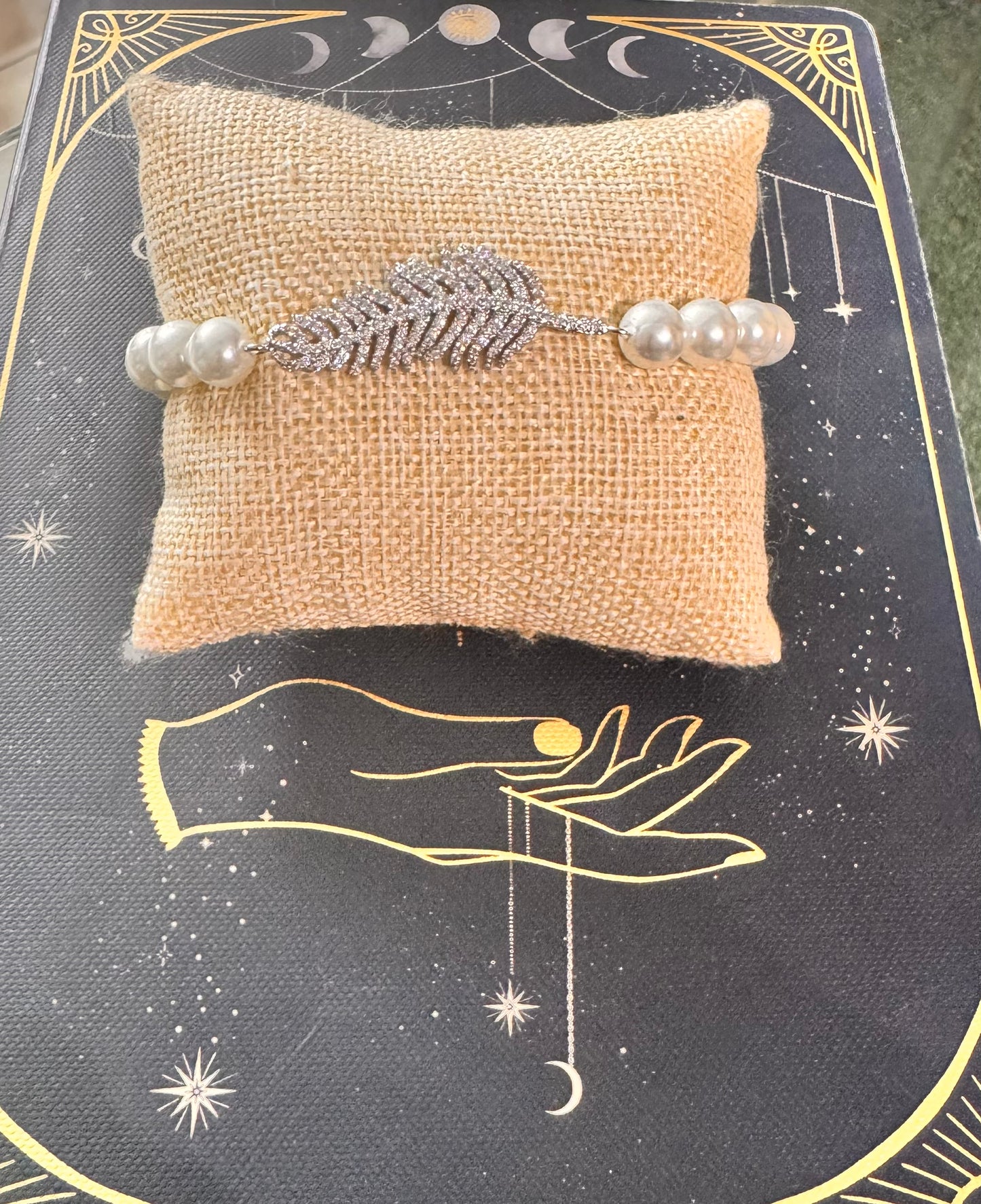 Pulsera perlas con hoja