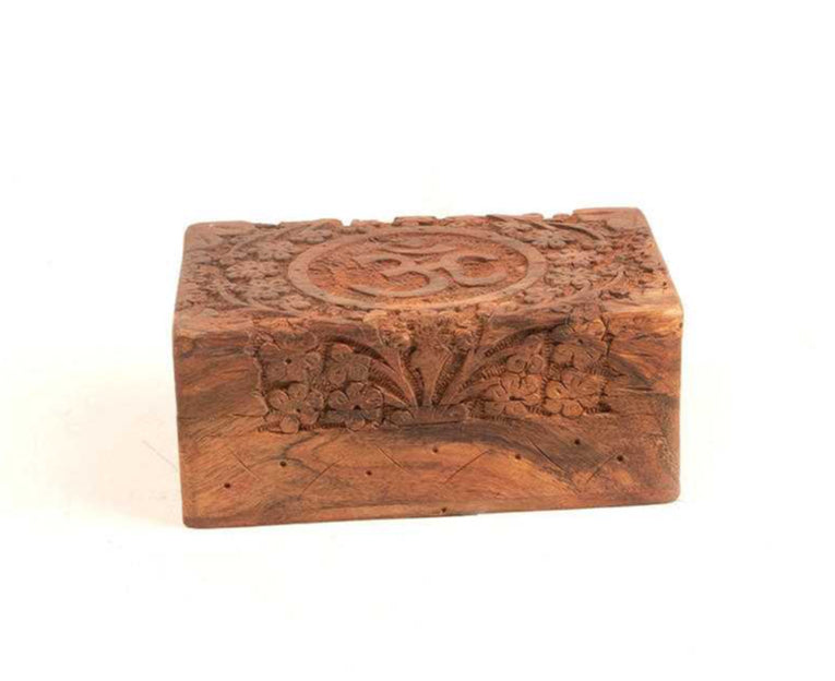 Caja de madera om