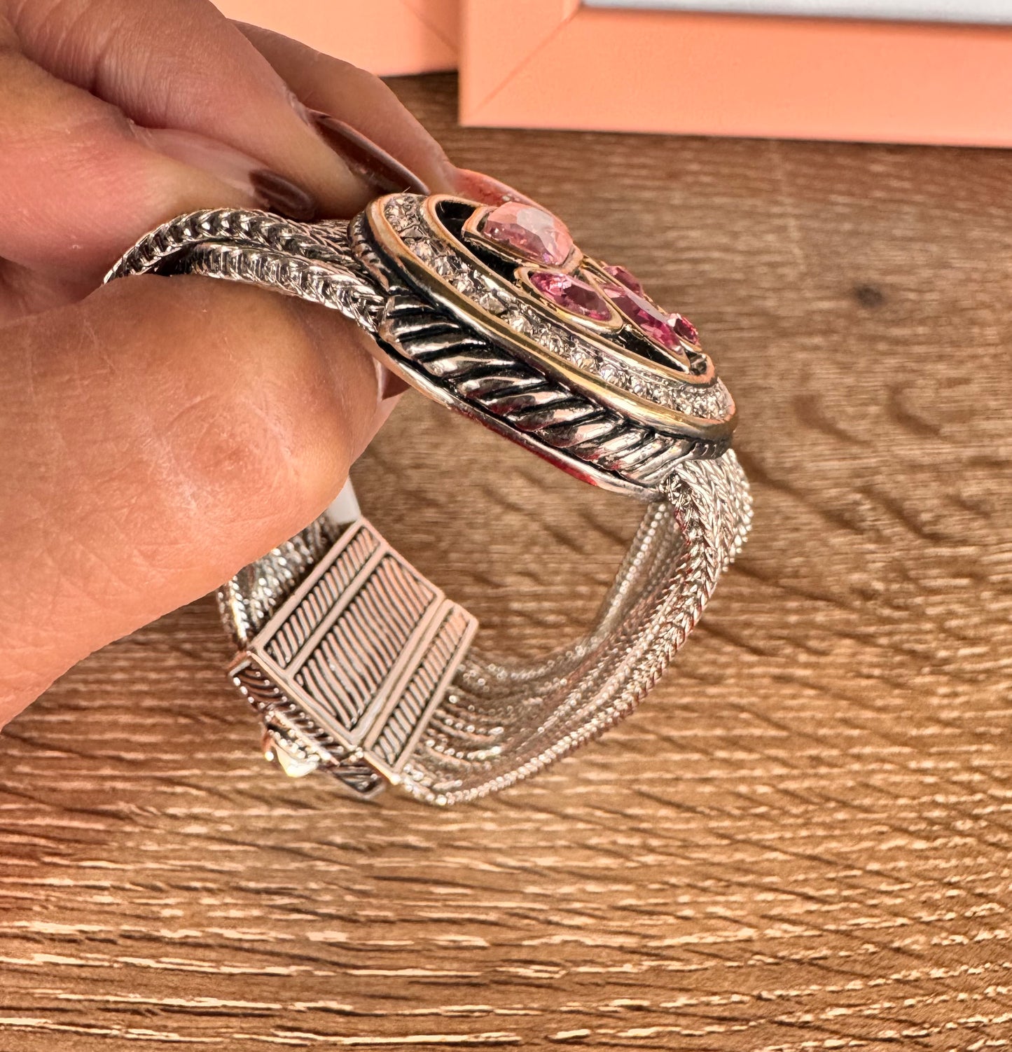 Brazalete elegante en rodio