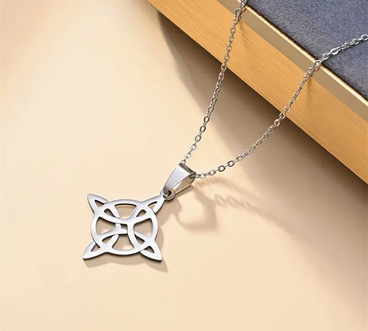 Collar nudo de bruja