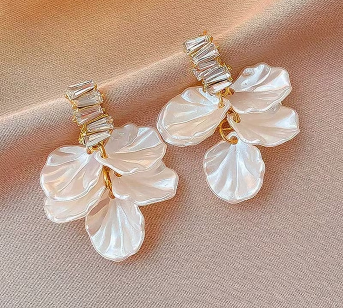 Aretes blanco perla