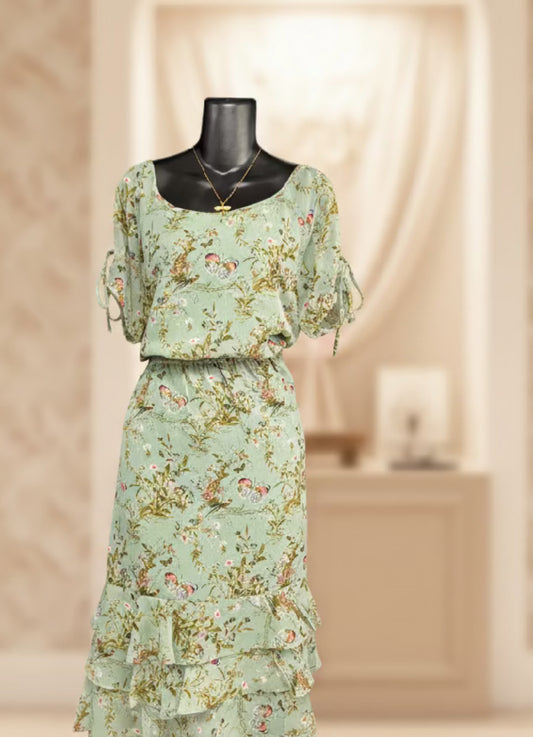 Traje de flores y mariposas