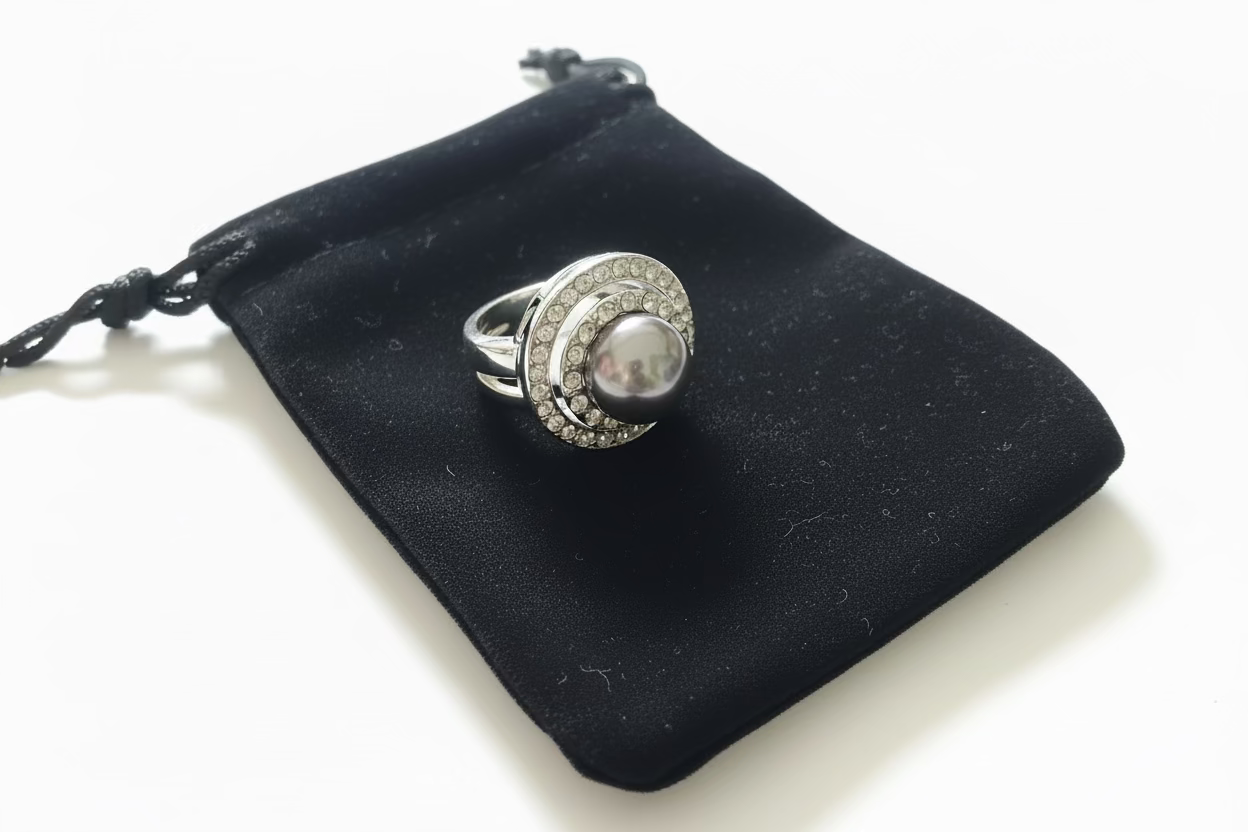 Anillo perla negra